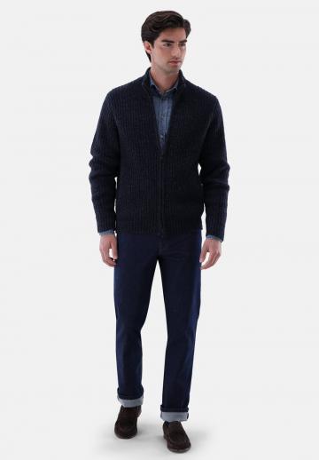 Вязаная кофта