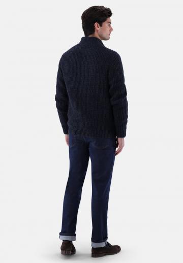 Вязаная кофта