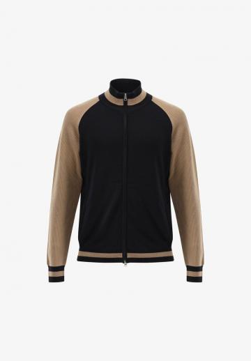 Вязаная кофта