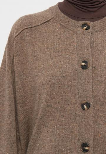 Вязаный жилет