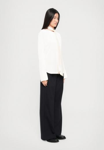 Атласная блузка