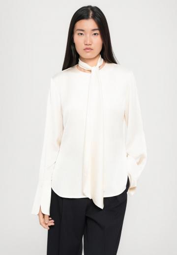Атласная блузка