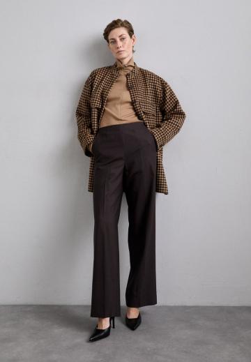 Короткое пальто