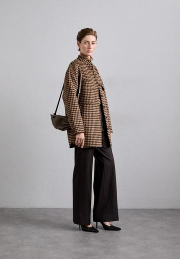 Короткое пальто