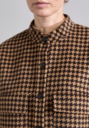 Короткое пальто