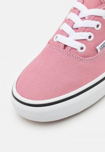 Гандбольные кроссовки