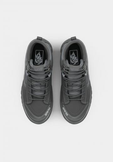 Высокие кеды