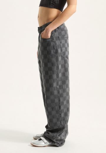 Прямые джинсы