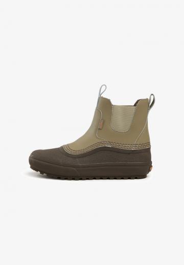 Зимние ботинки