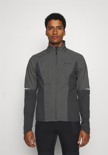 Спортивная куртка