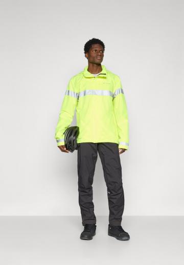 Спортивная куртка