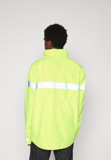 Спортивная куртка