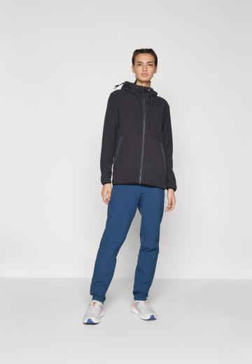 Флисовая куртка