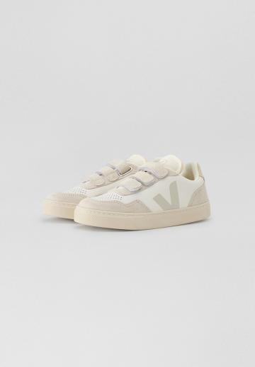 Детская обувь