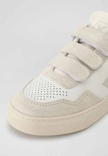 Детская обувь