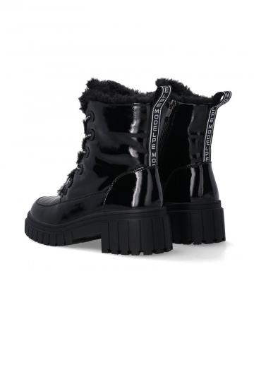 Зимние ботинки