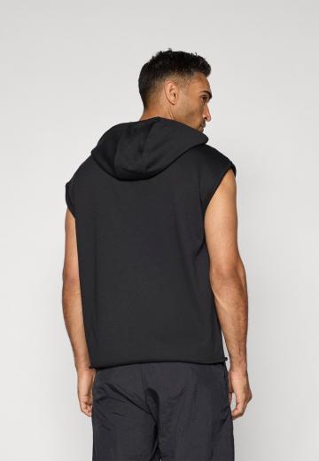 Спортивная кофта