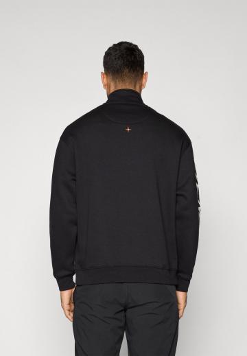 Спортивная кофта
