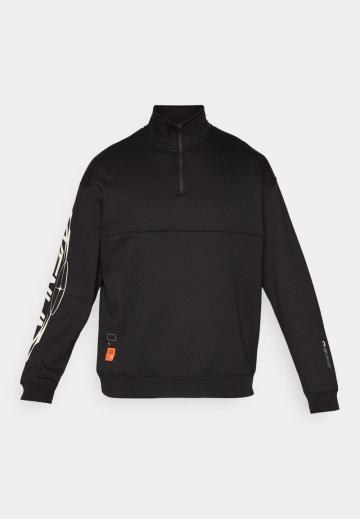 Спортивная кофта