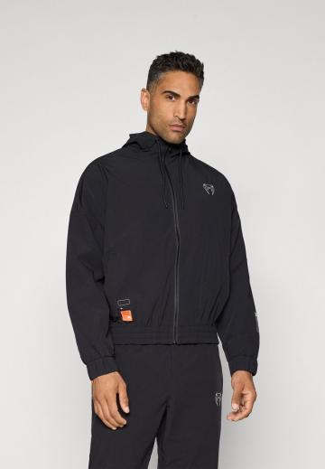 Спортивная куртка