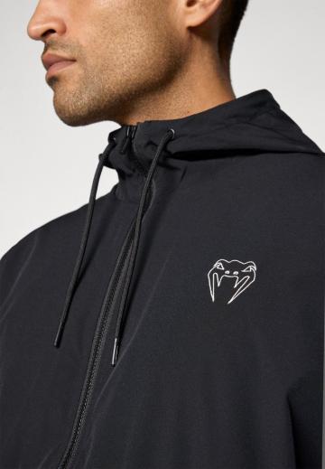 Спортивная куртка