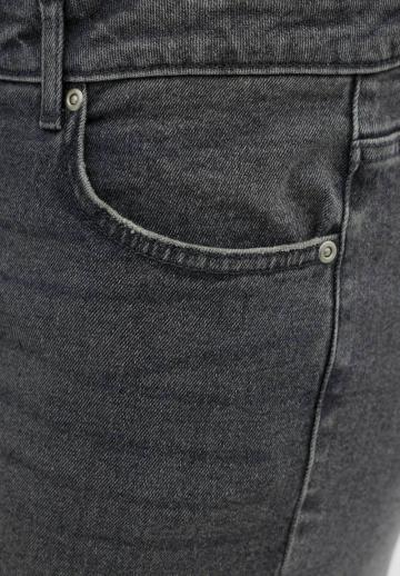 Свободные джинсы