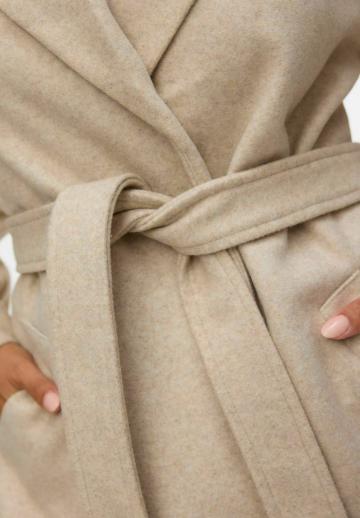 Шерстяное пальто