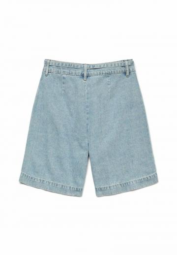 Джинсовые шорты