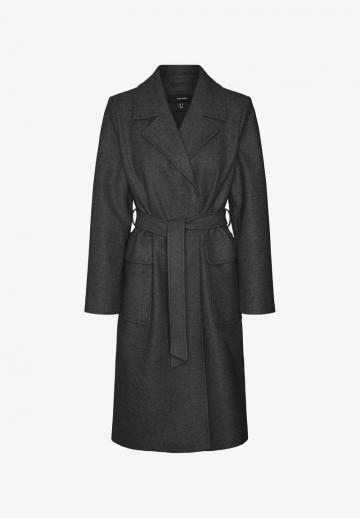 Шерстяное пальто