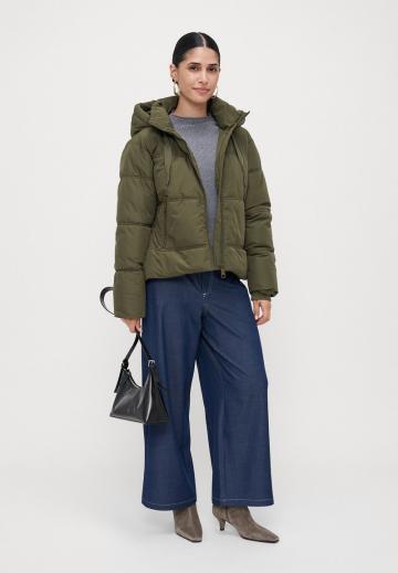 Зимняя куртка