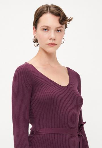 Платье футляр