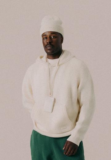 Пуловер с капюшоном