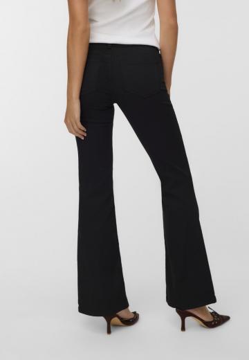 Клешеные джинсы