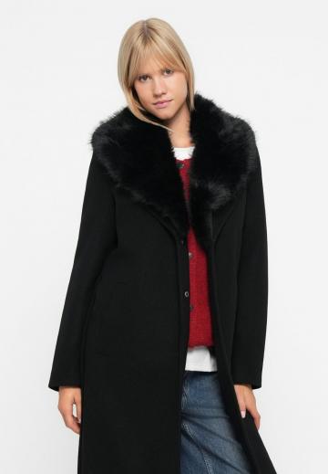 Шерстяное пальто