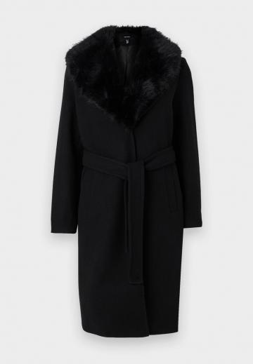 Шерстяное пальто