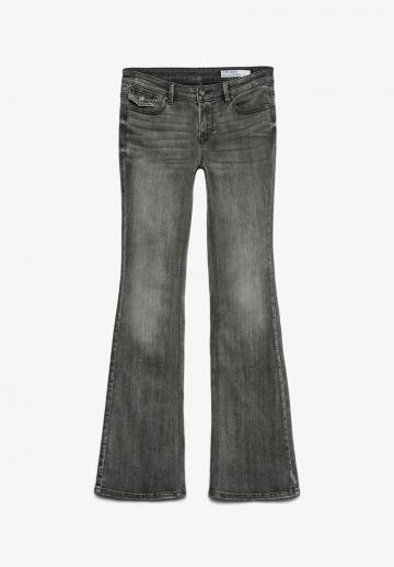 Клешеные брюки