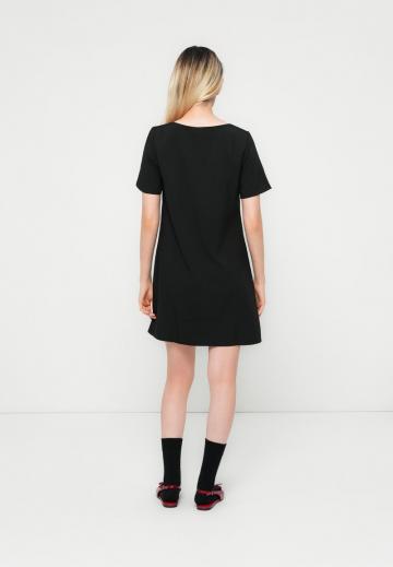 Короткое платье