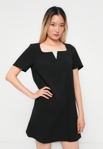 Короткое платье