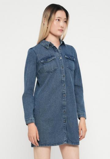 Джинсовое платье