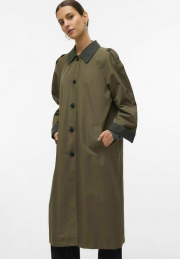 Шерстяное пальто