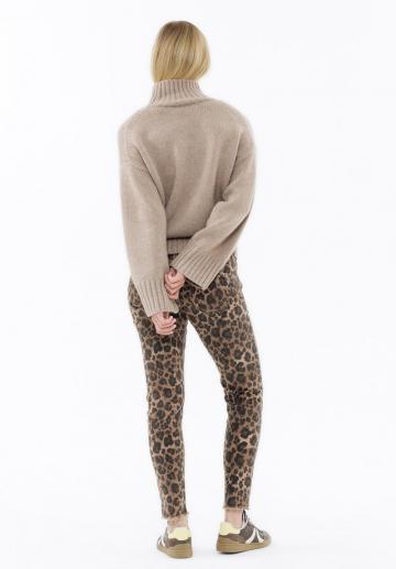 Узкие джинсы