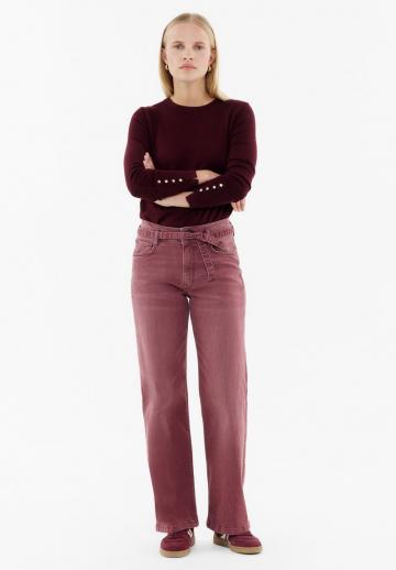 Прямые джинсы