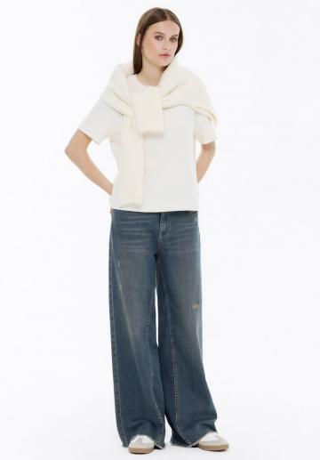 Клешеные джинсы