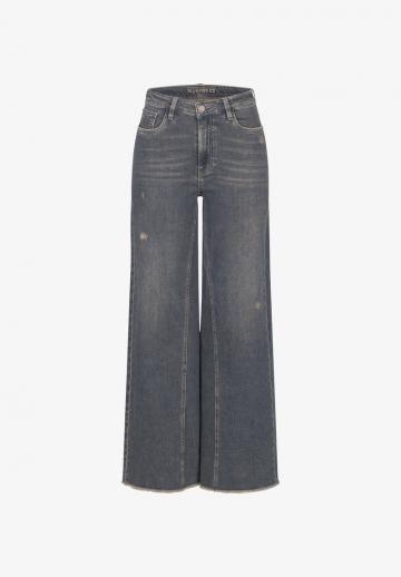 Клешеные джинсы