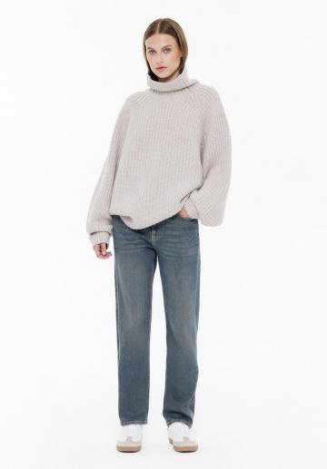 Прямые джинсы