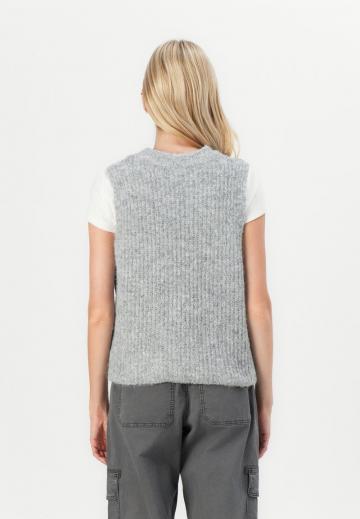 Пуловер без рукавов