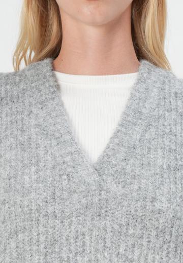 Пуловер без рукавов