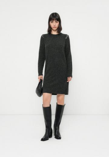 Вязаное платье