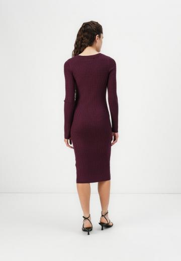 Вязаное платье