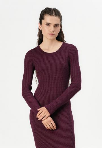 Вязаное платье